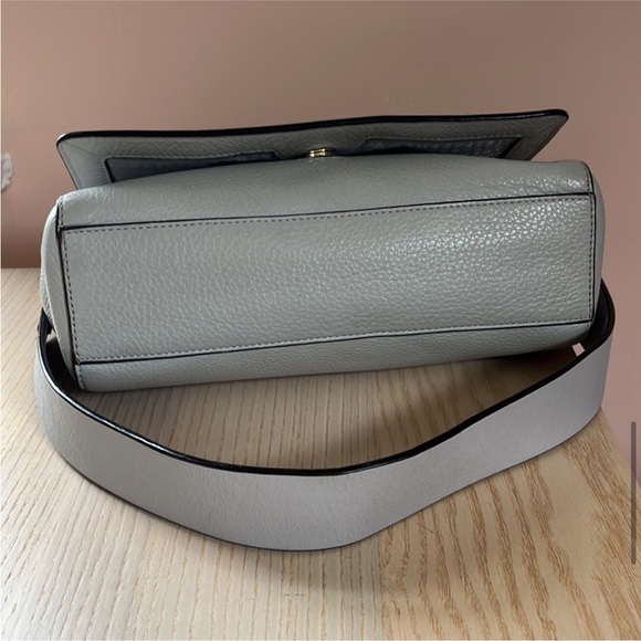 KATE SPADE Light Grey Pebbled Leather Medium Shoulder Bag with Silver Hardware - Picture 13 of 14